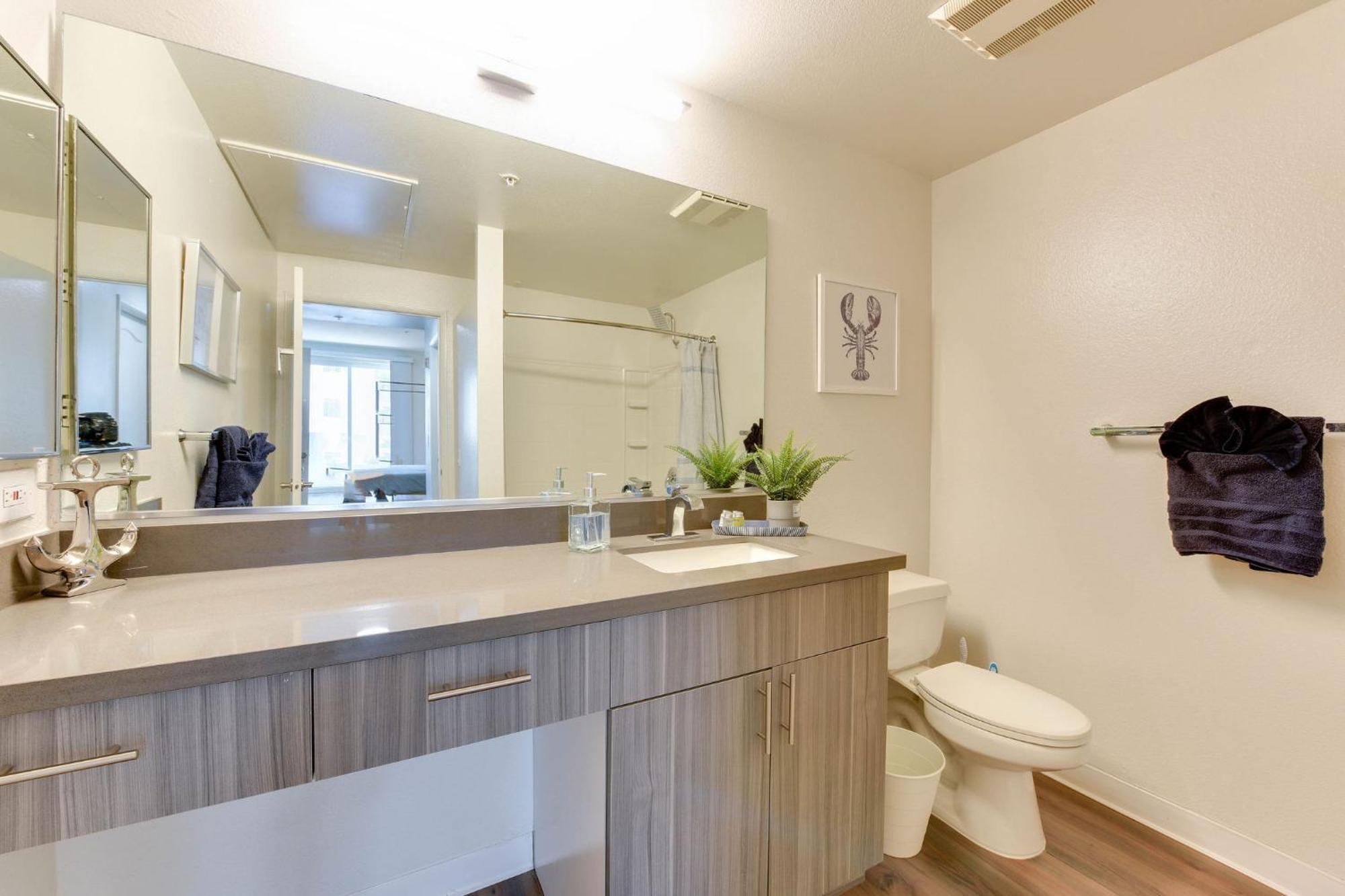 Apartment Nautical 2 Bedroom In The Of Heart Marina Del Rey Los Angeles